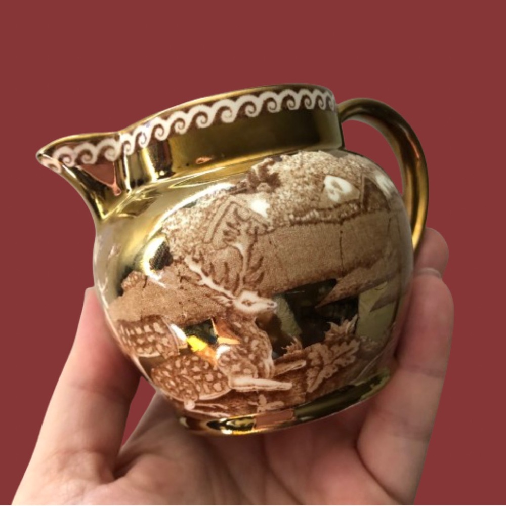 Vintage Wedgwood Fallow Deer copper lustre creamer